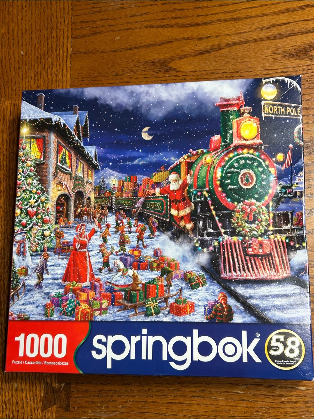 1000-Piece Christmas Train Puzzle - Red & Green